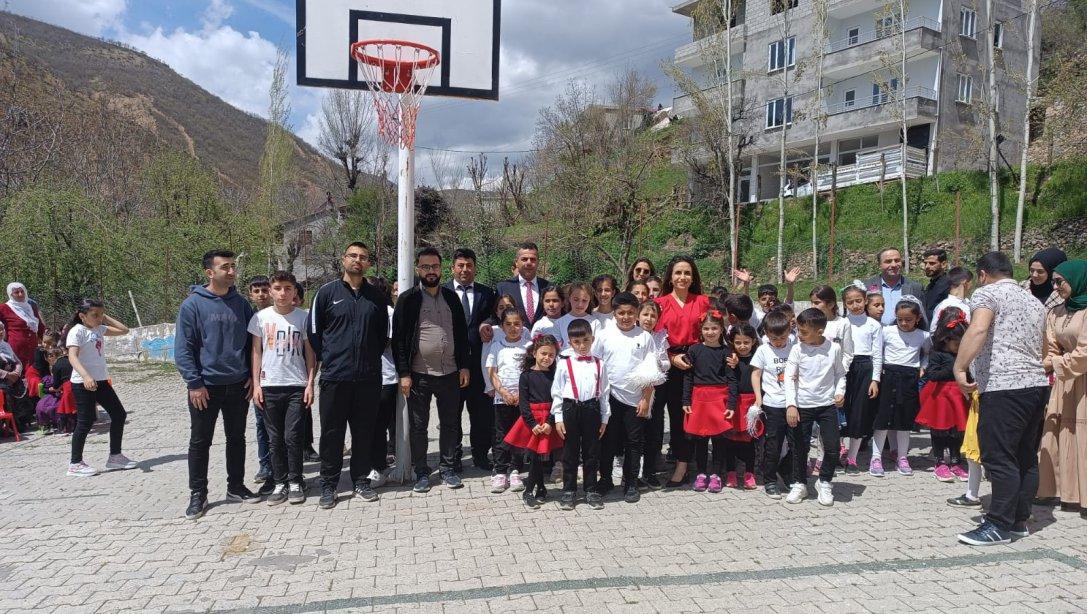 İlçe Milli Eğitim Müdürümüz Sayın Mehmet Cemil TARHAN ilçe okullarımızın düzenlediği 23 Nisan Ulusal Egemenlik ve Çocuk Bayramı programlarına katıldı.